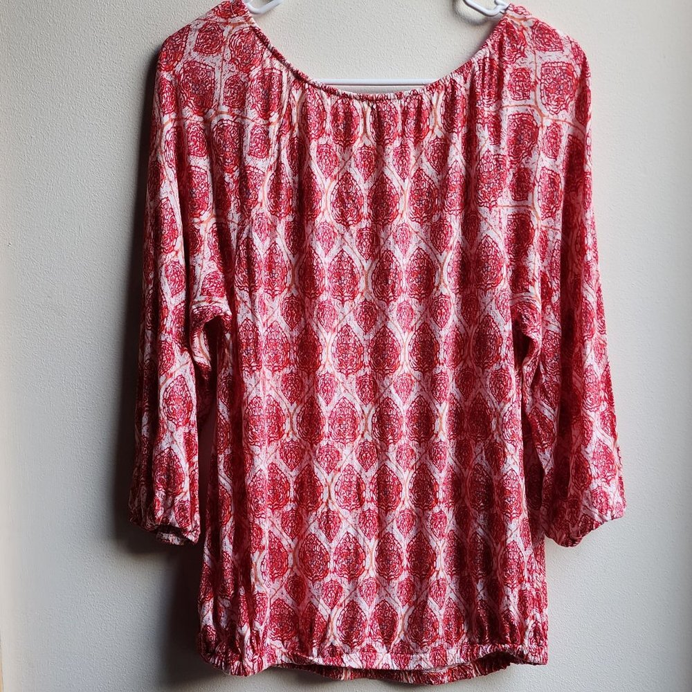 Old Navy Red/White/Pink Geometric Shape Scoop Neck Jersey Size Medium - Picture 11 of 12